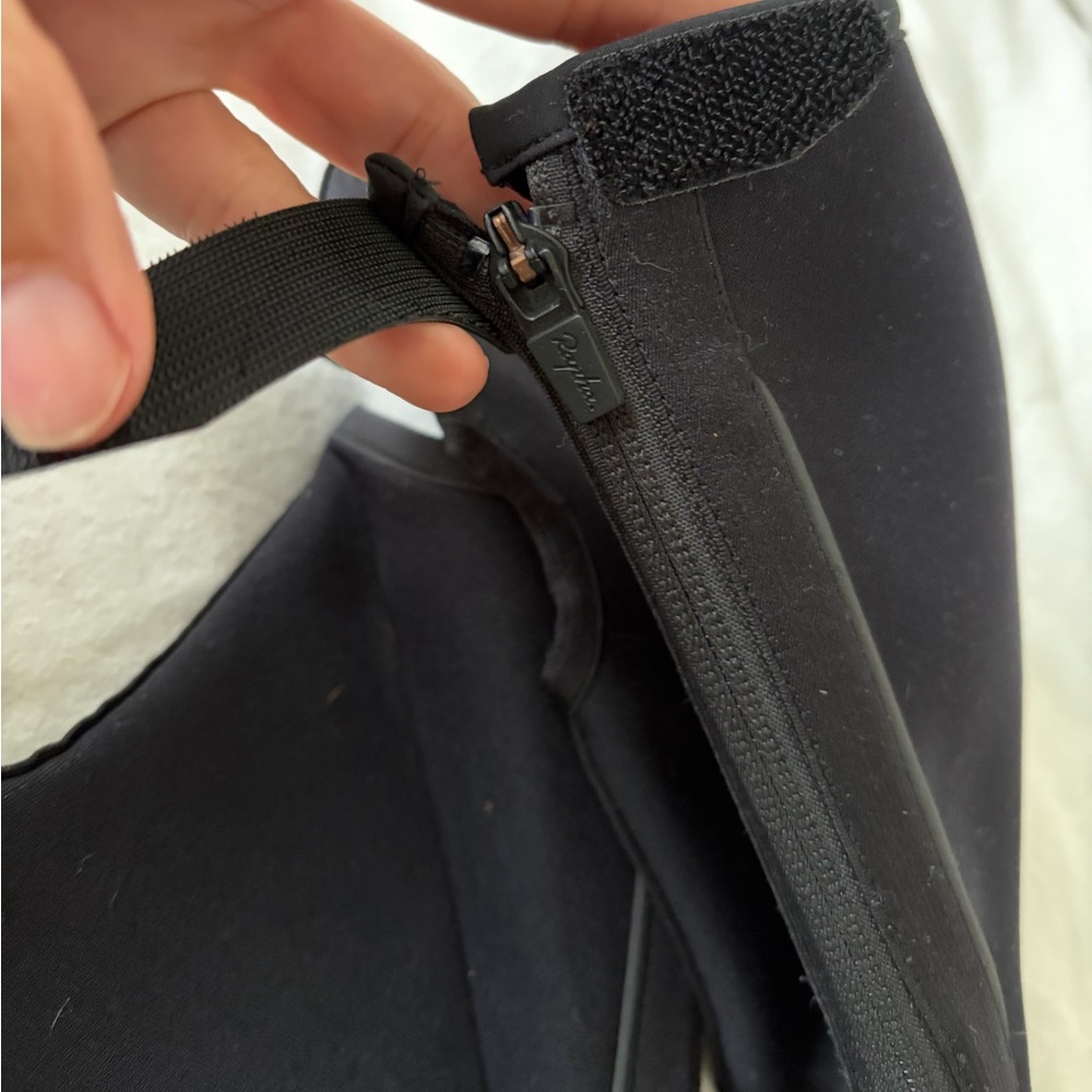 Rapha Black Cycling Shoe Covers - Picture 4 of 6